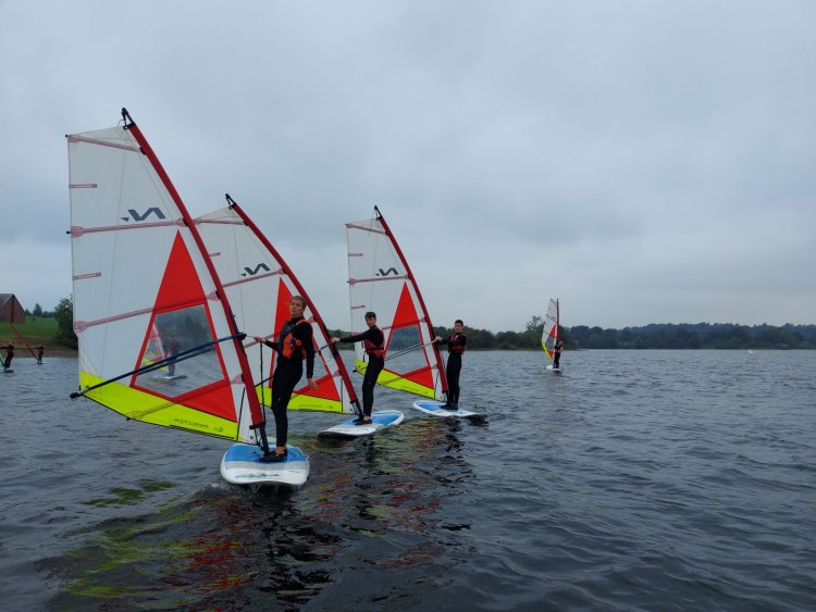 Stage sportif des 5e TS aux Lacs de l'Eau d'Heure