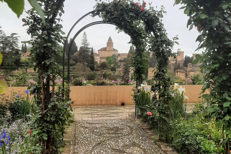 Voyage Rhétos 2022 - Espagne | Visite de l'Alhambra