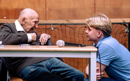 Mémoire, espoir et paix : le témoignage de Simon Gronowski auprès des élèves du CES Saint-Vincent