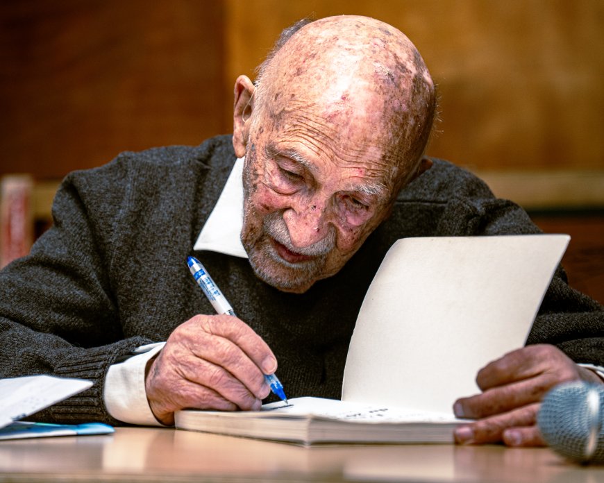 Mémoire, espoir et paix : le témoignage de Simon Gronowski auprès des élèves du CES Saint-Vincent